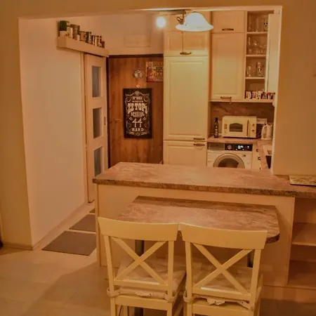 Old Town 1bdr Private Parking Apartment *