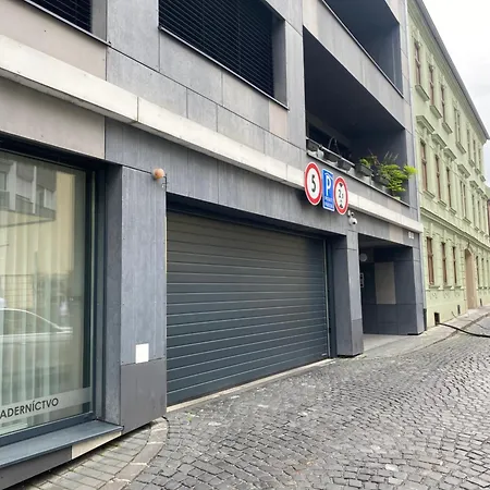 Old Town 1bdr Private Parking * Bratislava
