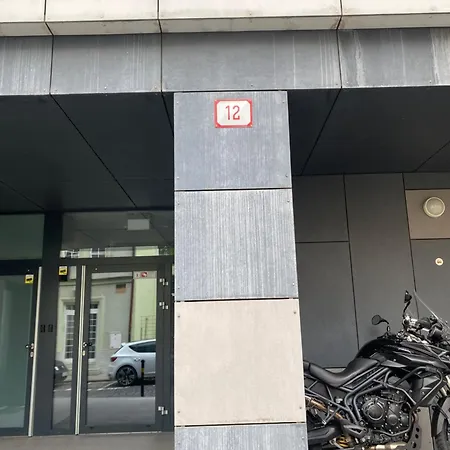 Old Town 1bdr Private Parking דירה