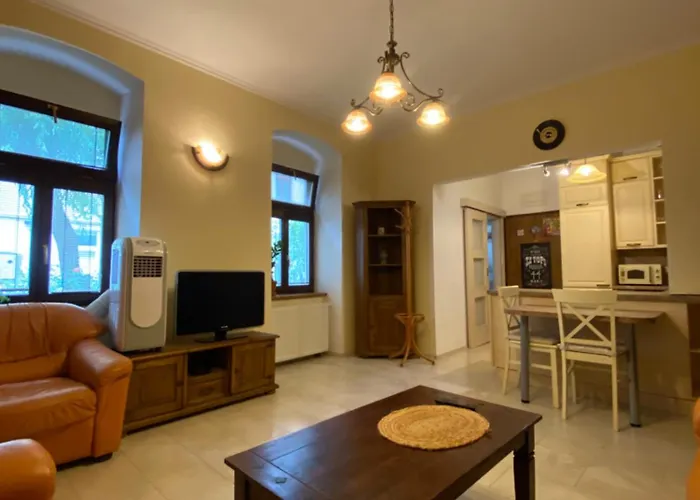 Lägenhet Old Town 1bdr Private Parking